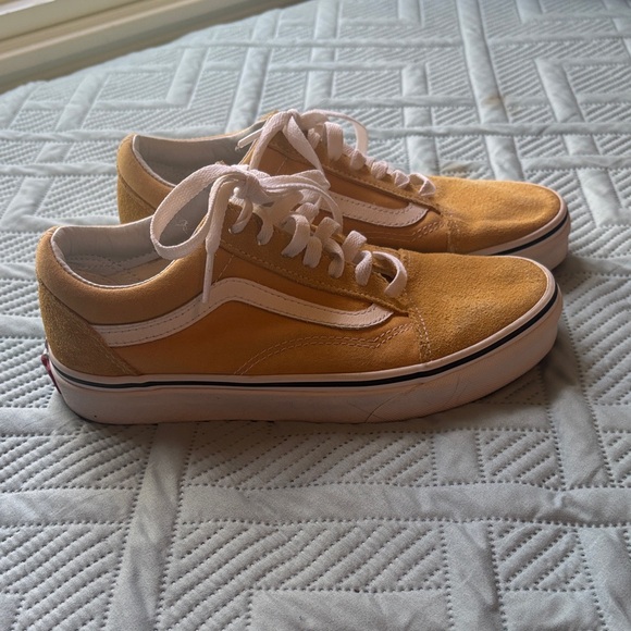 Vans Old Skool Low-Top Sneakers – Yellow/White – Unisex - Picture 1 of 4